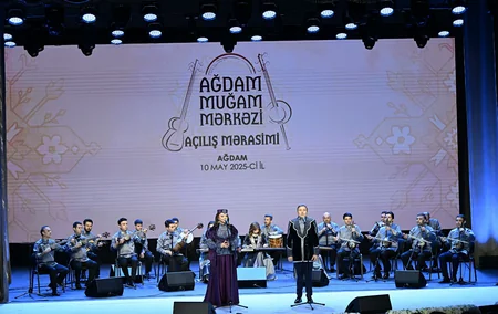İlham Əliyev və Mehriban Əliyeva Ağdam Muğam Mərkəzinin açılışında iştirak ediblər - YENİLƏNİB-3