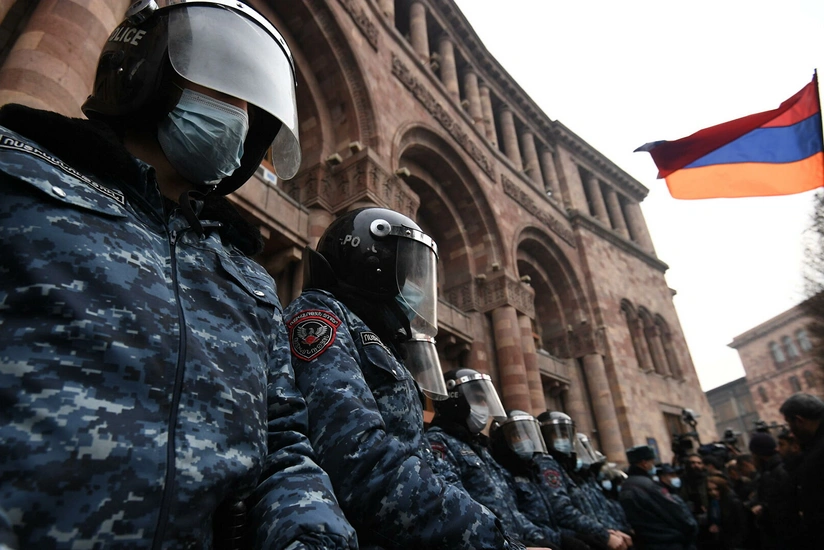 Президент Армении запросил встречу с оппозицией