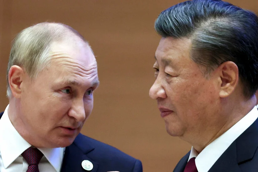 Путин: коллективный Запад начинает применять в Украине оружие с ядерным компонентом