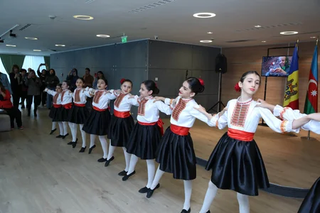 Bakıda Rumıniya və Moldovanın milli Bahar Günü – Martişor bayramı qeyd edilib