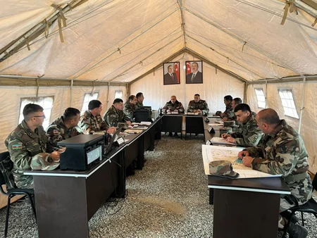 FHN-in Xüsusi Riskli Xilasetmə Xidmətində komanda-qərargah təlimi keçirilib