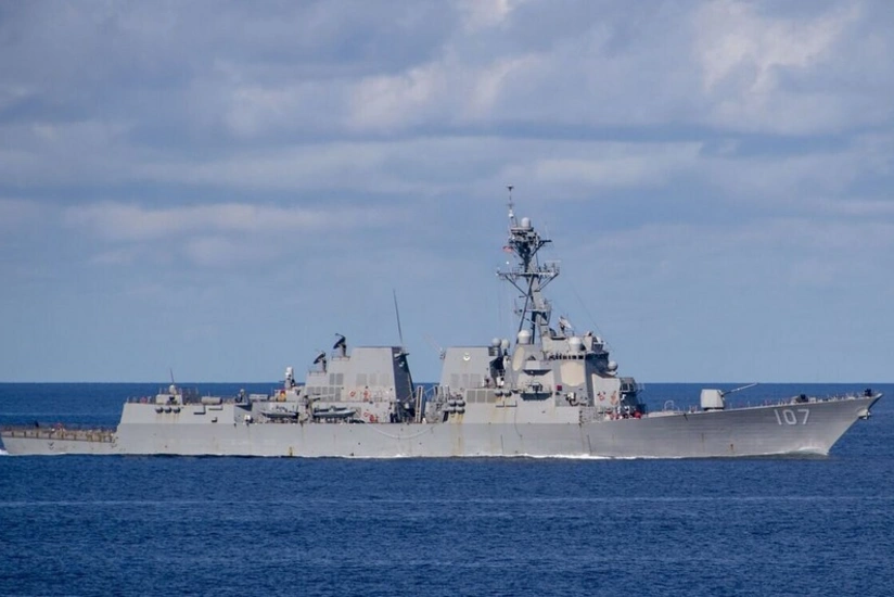 Britaniya esminesi Qırmızı dənizdə husilərin PUA-sını vurub