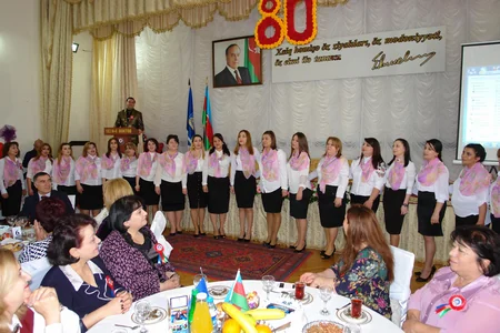 Bakıda orta məktəbin 80 illiyi qeyd olunub
