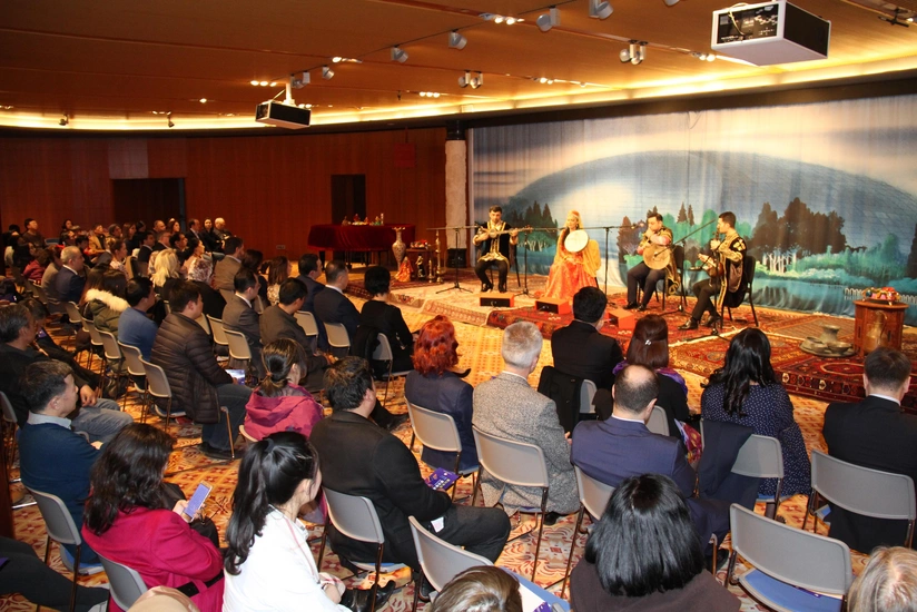 Novruz bayramı münasibətilə Çində Azərbaycan Muğam gecəsi təşkil edilib