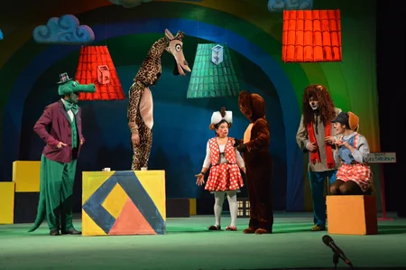 Gənc Tamaşaçılar Teatrında “Çeburaşka” tamaşasının premeyrası keçirilib