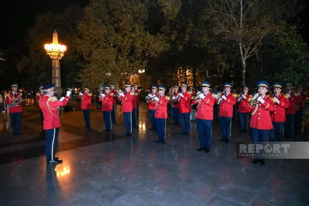 Bakıda Zəfər Günü münasibətilə hərbi orkestrlərin ifasında nümunəvi çıxışlar olub