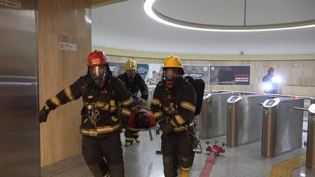 FHN metroda təlim keçirib