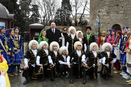 Prezident İlham Əliyev Novruz bayramı münasibətilə ümumxalq şənliyində iştirak edib - YENİLƏNİB-3
