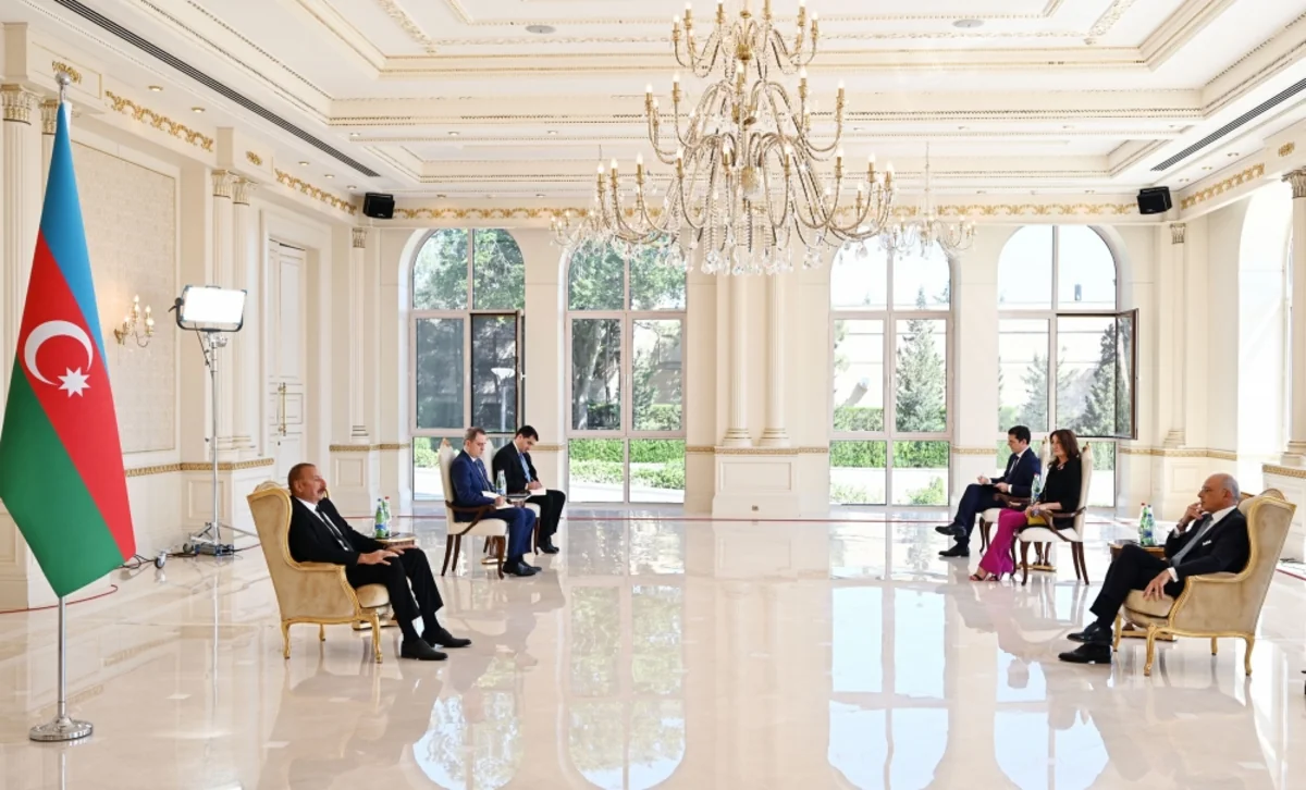 President Ilham Aliyev receives credentials of incoming Italian ambassador