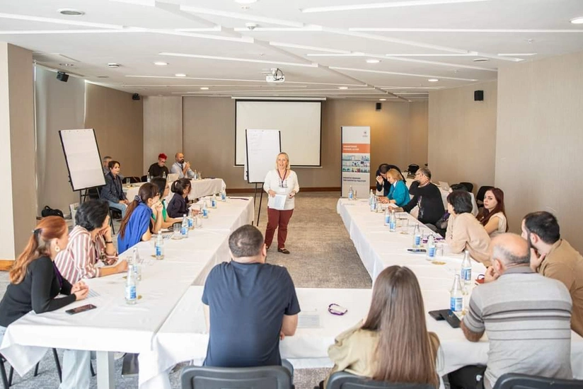 ICRC holds workshop for media representatives