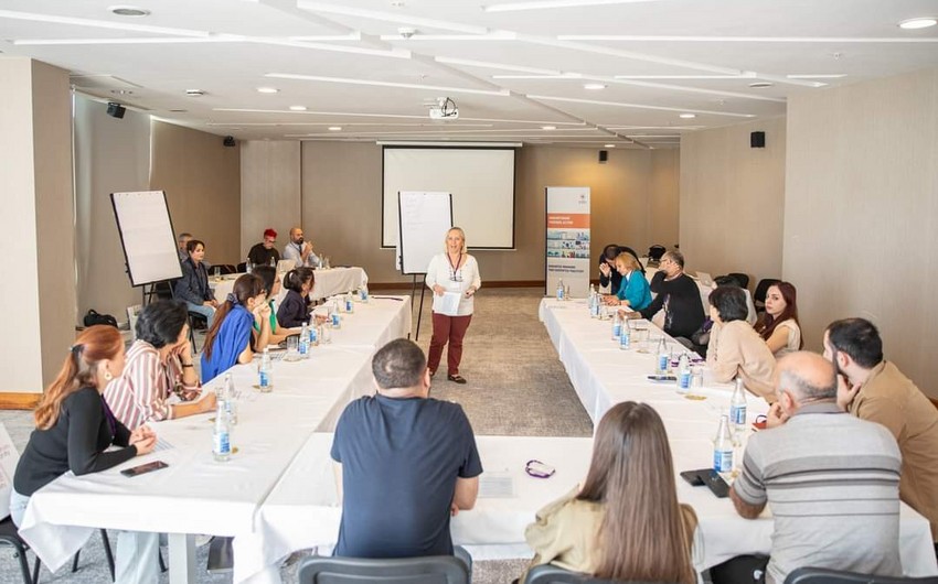 ICRC holds workshop for media representatives