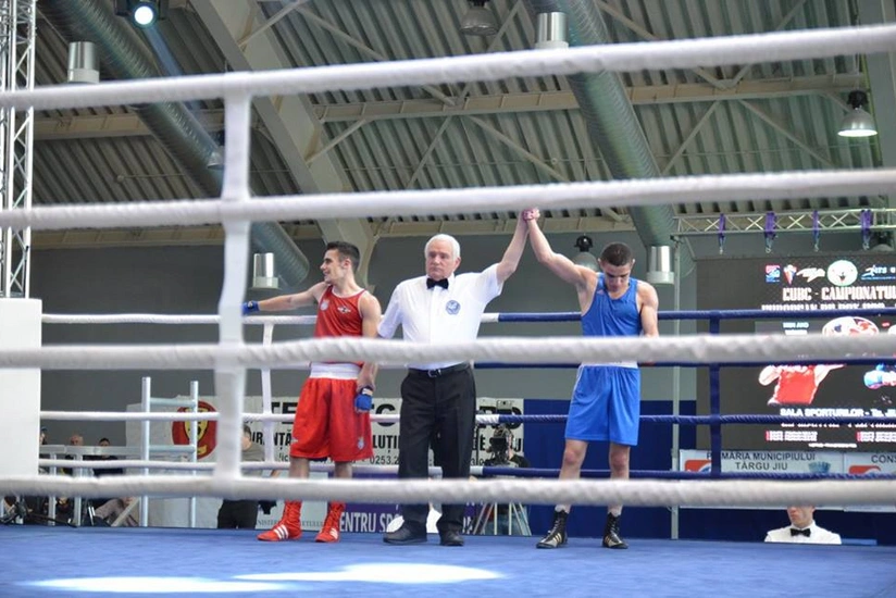 Azərbaycan boksçusu Avropa çempionatının finalına yüksəlib - FOTO