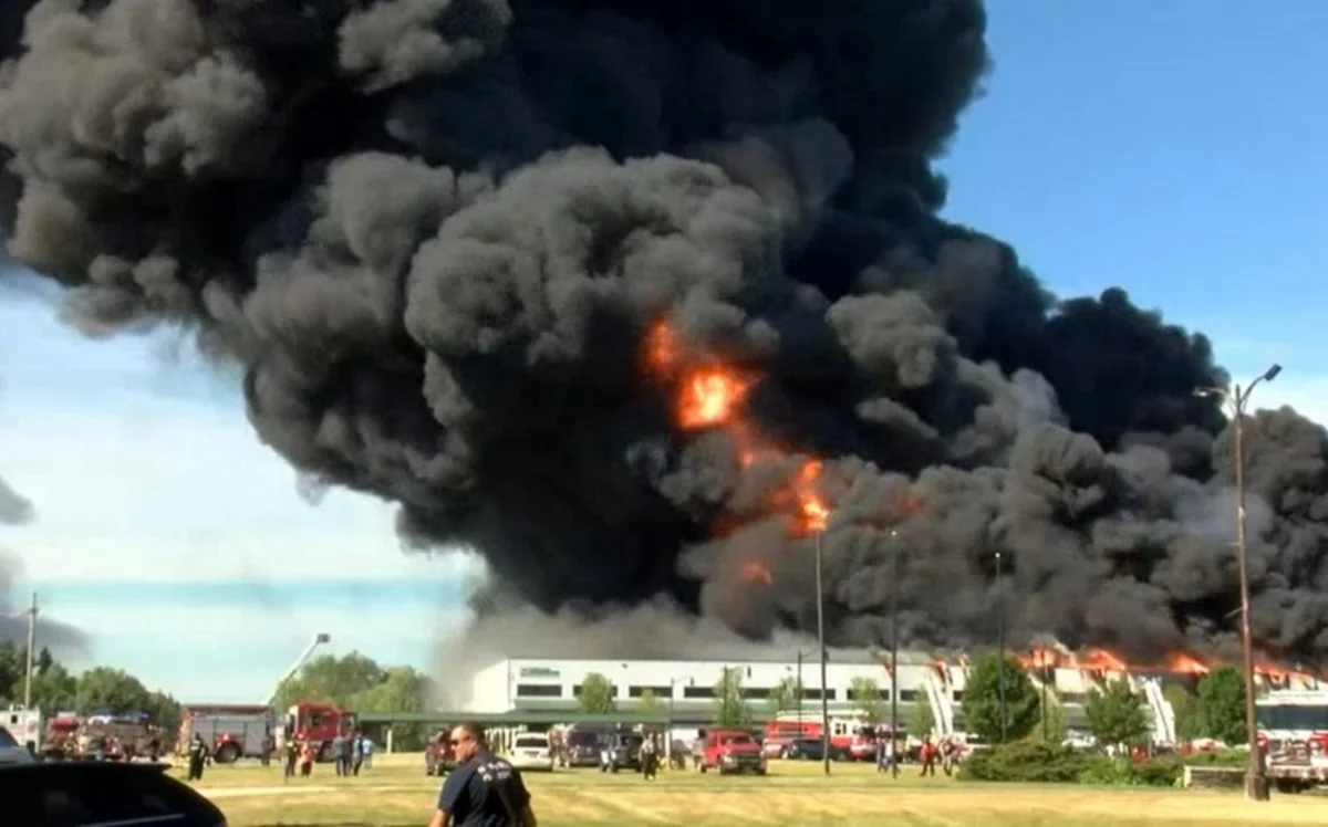 2 dead after chemical leak at LyondellBasell facility in US