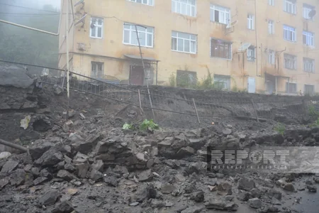 Daşkəsəndə leysan yağışlar fəsadlar törədib