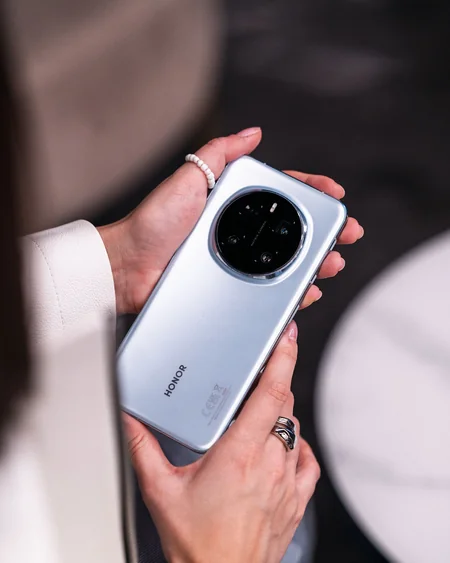 HONOR Magic7 Pro smartfonu artıq satışda