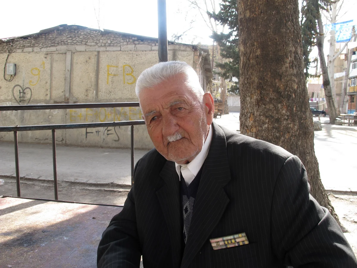 Azərbaycanda marşal Jukovun ordenlə təltif etdiyi kəşfiyyatçı ölüb - FOTO