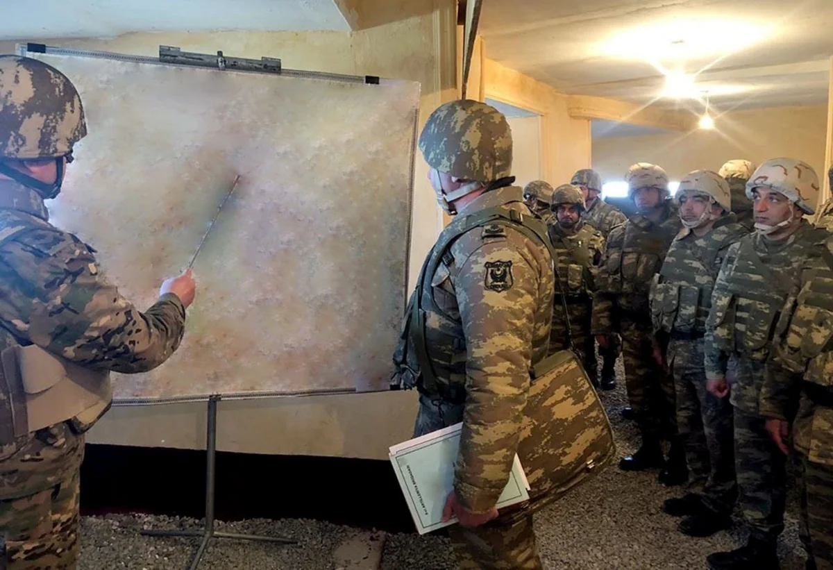 Азербайджанская армия провела рекогносцировку местности в ходе учений