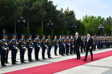 Official welcoming ceremony for Lithuanian President held in Baku