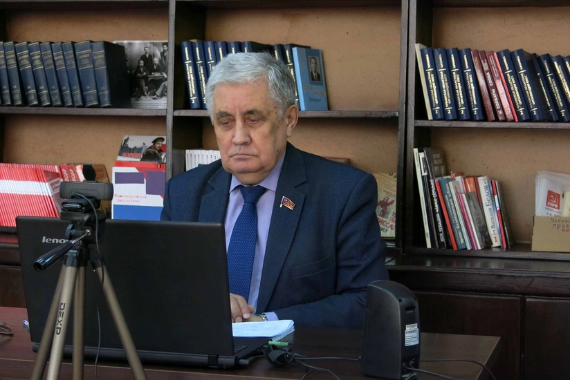 Rusiyada deputat koronavirusdan ölüb