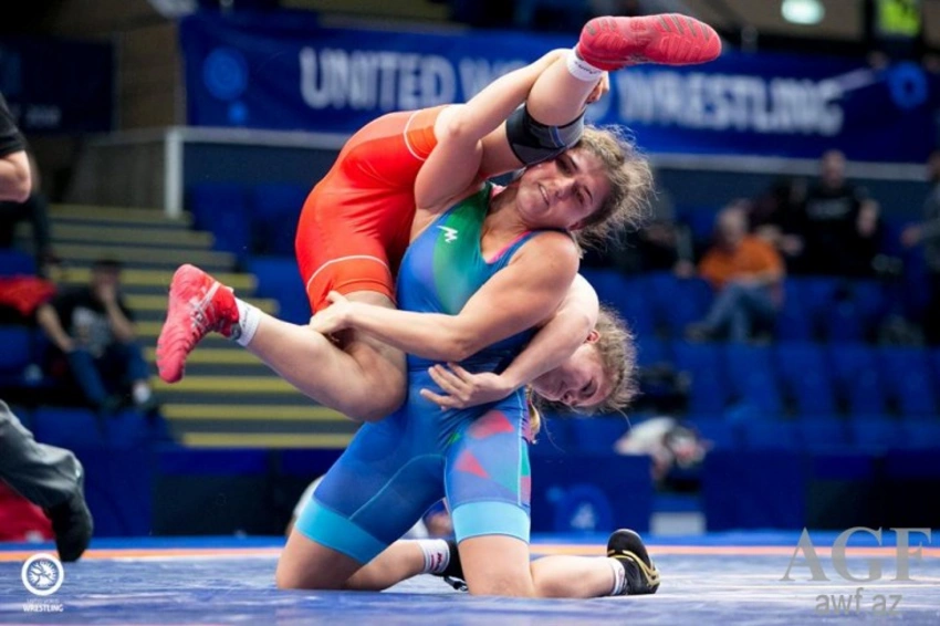 Azərbaycanın qadın güləşçisi dünya çempionatında gümüş medal qazanıb