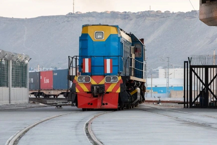 Gürcüstanın dəmir yolu yük daşımalarında Azərbaycanın payı 30 %-i ötüb