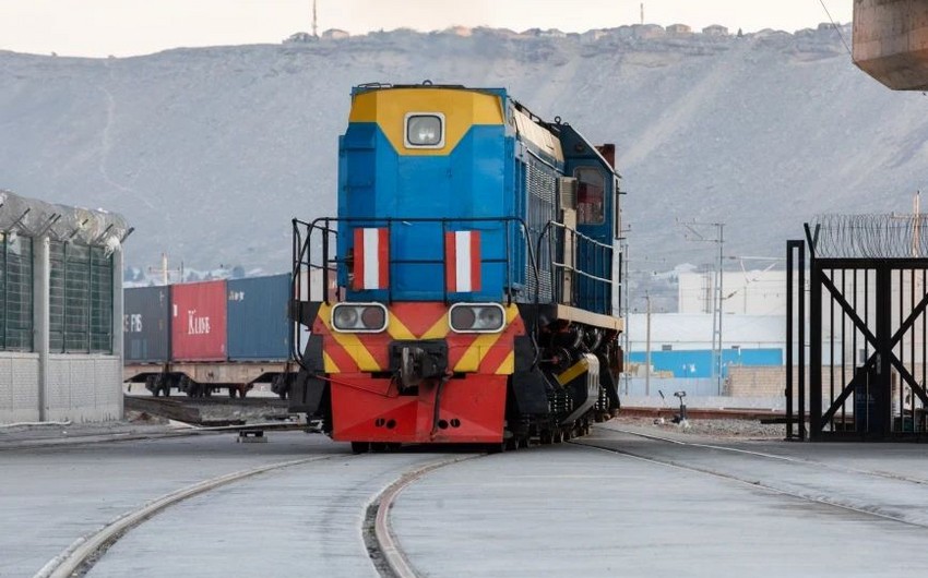 Gürcüstanın dəmir yolu yük daşımalarında Azərbaycanın payı 30 %-i ötüb