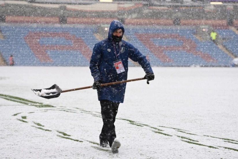 Premyer Liqa matçı qara görə təxirə salınıb