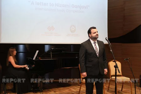 Награждены авторы лучших эссе о Низами Гянджеви