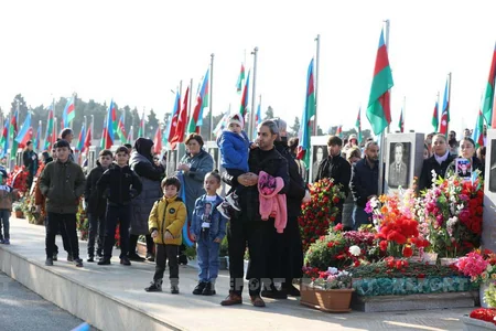 Zəfəri bəxş edənlər