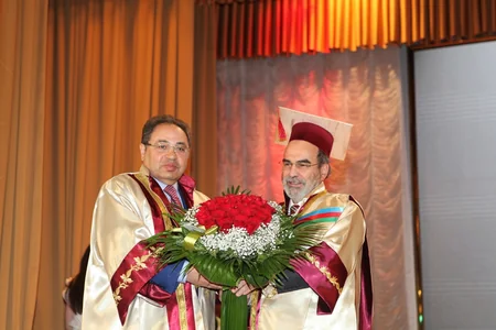 FAO-nun baş direktoruna BDU-nun fəxri doktoru diplomu təqdim olunub