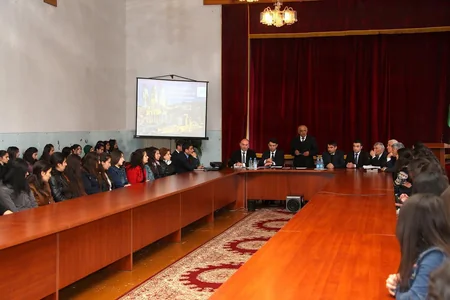 Şəkidə “İslam həmrəyliyi: müasir çağırışlar və dini maarifləndirmə” mövzusunda regional konfrans təşkil olunub