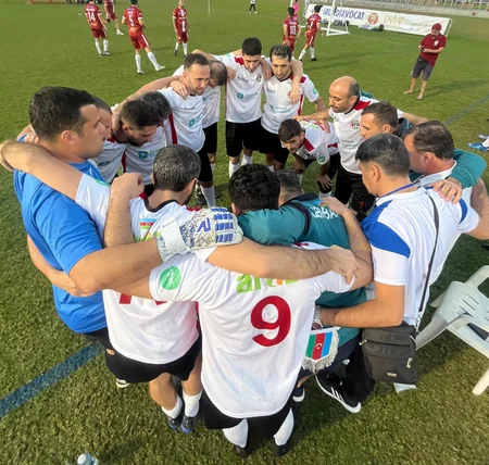 Azərbaycanın vəkillərdən ibarət komandası beynəlxalq turnirdə gümüş medal əldə edib