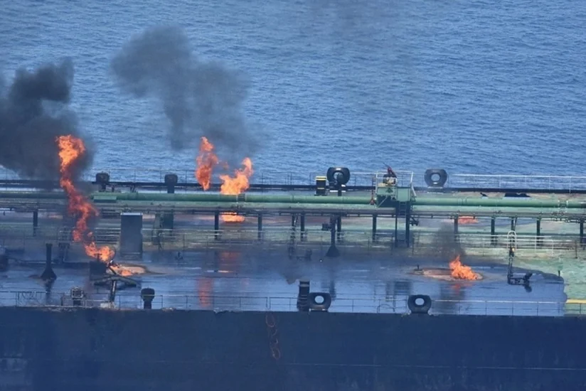 Подожженный хуситами летом греческий танкер удалось обезопасить