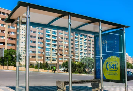 Bakıda daha 16 avtobus dayanacağı məntəqəsində pavilyonlar qoyulub