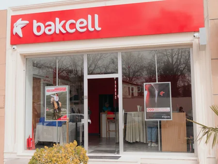 ​​​​​​​“Bakcell”in yeni konsept mağazası Bərdədə
