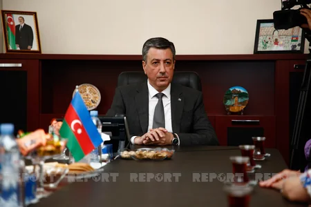 Mədəniyyət Nazirliyi Gürcüstanın azərbaycanlı icmasına milli rəqs geyimləri hədiyyə edib