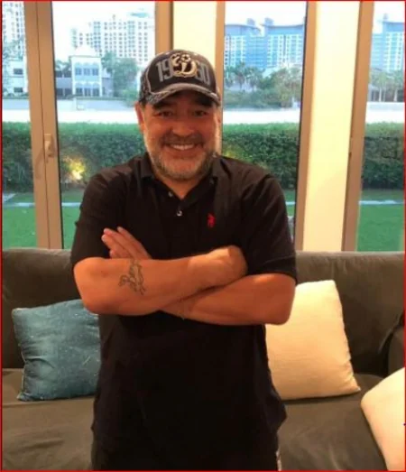 Maradona Belarusun Dinamo klubunun idarə heyətinə sədr seçilib
