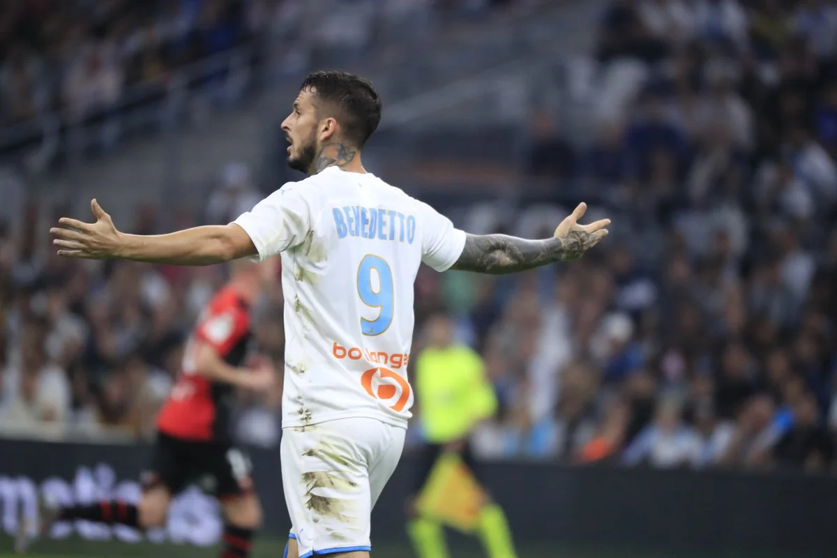 Qarabağın rəqibi hücumçusunu Argentina klubuna satıb