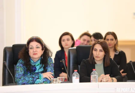 Prezident mükafatları qadınlara təqdim olundu - FOTO