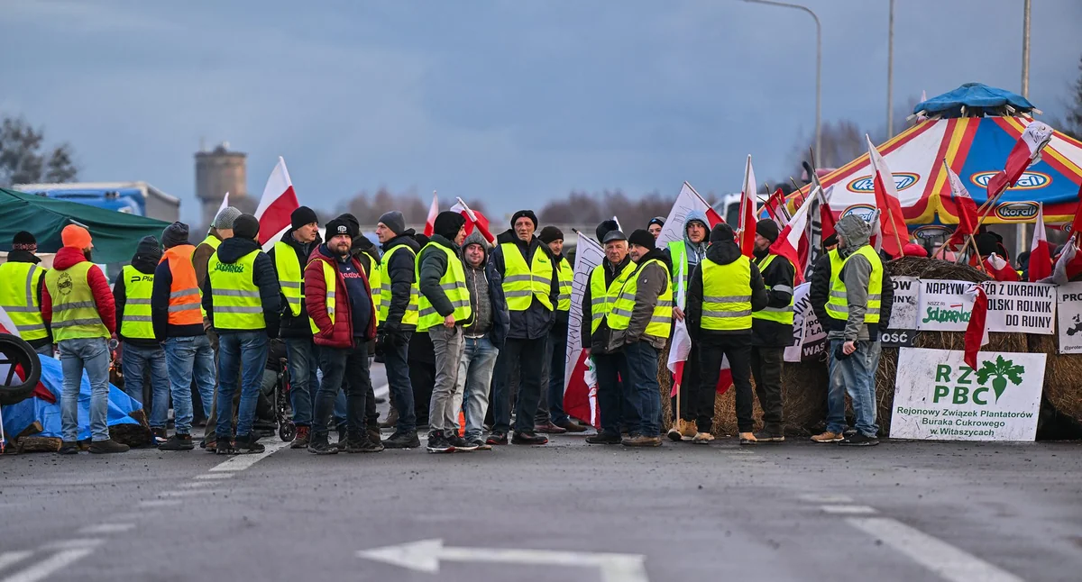 Polish farmers start blocking border with Lithuania due to import of Ukrainian grain