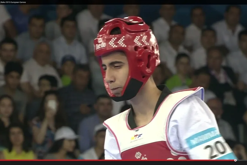 Bakı 2015də yarışan azərbaycanlı taekvondoçu mübarizəni dayandırıb