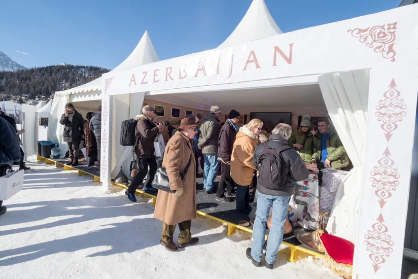 İsveçrənin Sankt Moritz şəhərində Qar Polosu üzrə Dünya Kubokunun açılışı olub