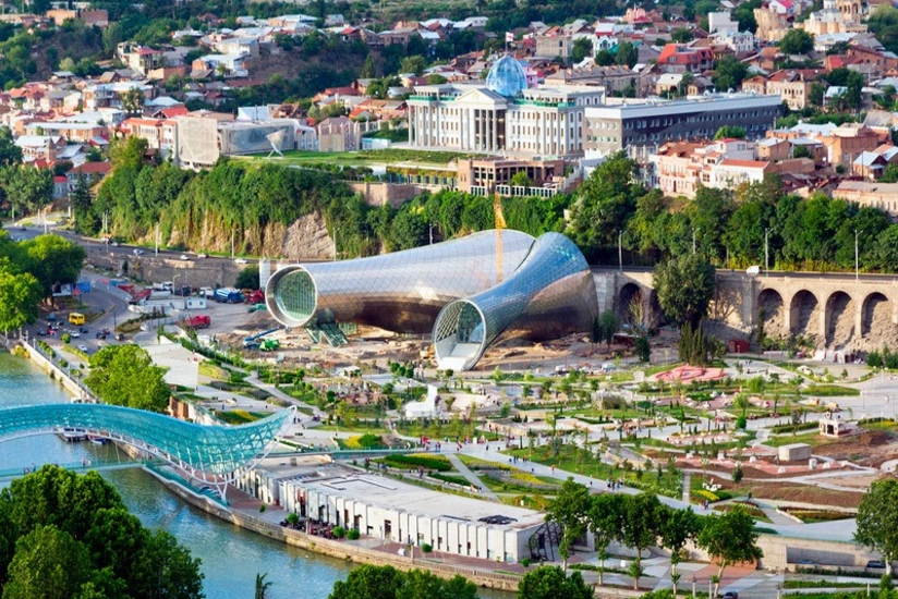 Azərbaycandan Gürcüstana səfərlərin sayı 12,8% artıb