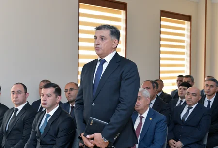 Naxçıvan Dövlət Vergi Xidmətinin rəisi kollektivə təqdim olunub