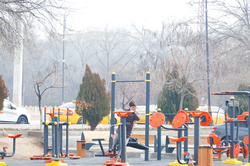 Naxçıvan şəhərinin bir sıra ərazilərində idman qurğuları istifadəyə verilib