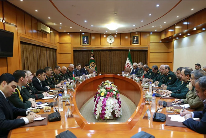 Azərbaycan və İranın müdafiə nazirləri hərbi əməkdaşlığın genişləndirilməsini müzakirə ediblər - FOTO