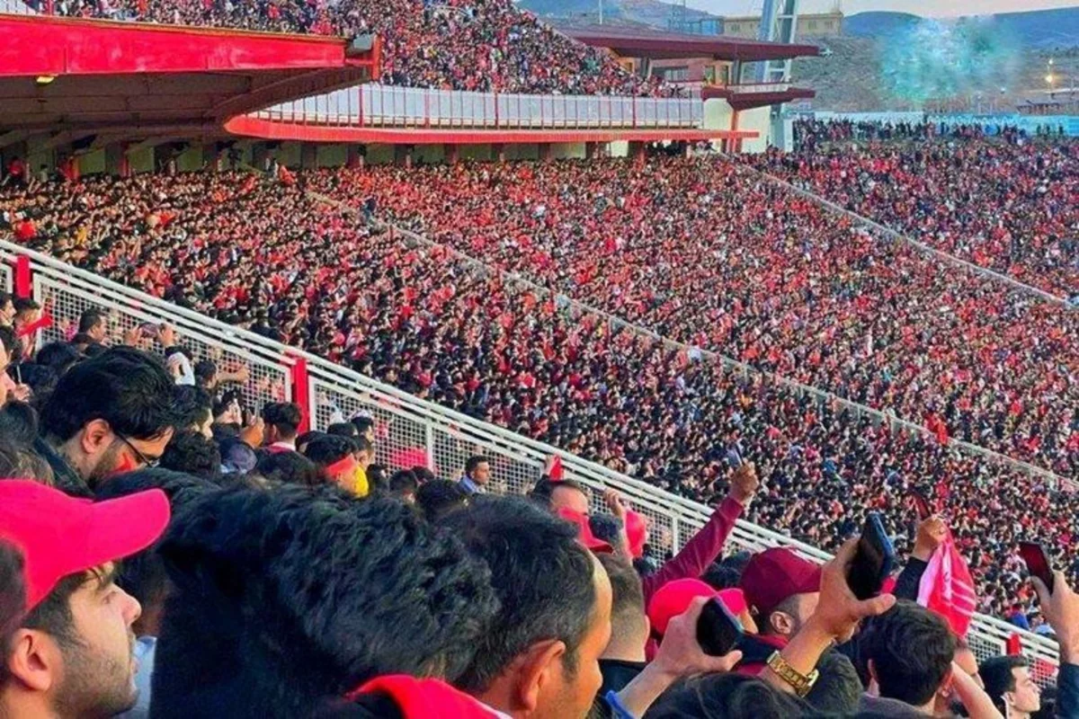 Persepolis klubu Traktorla oyunda yaşananlara görə cərimələnib