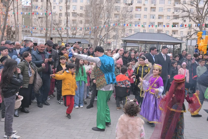 Abad məhəllələrdəki Novruz şənlikləri davam edir
