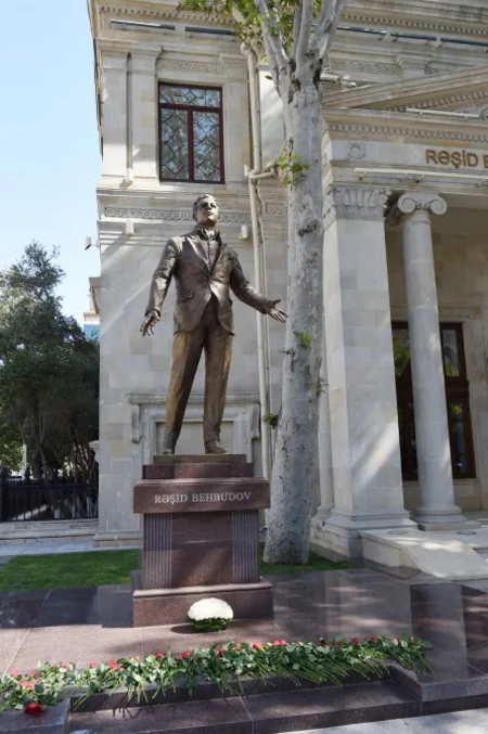 President attended opening of a monument to world-famous singer Rashid Behbudov - UPDATED