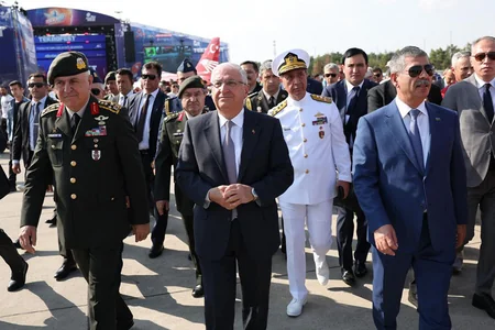 Zakir Həsənov Türkiyənin Baş Qərargah rəisi ilə hərbi əməkdaşlığın inkişafını müzakirə edib
